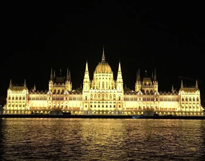Parlamento_Budapest_Noche