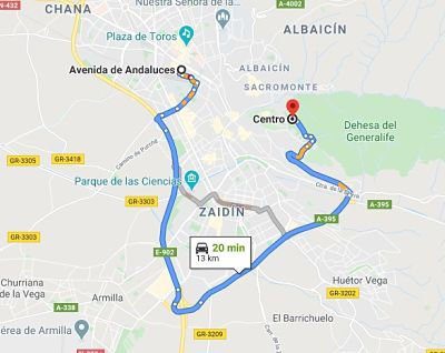 ¿Cómo llegar a Catedral De Granada en Autobús o Metro?
