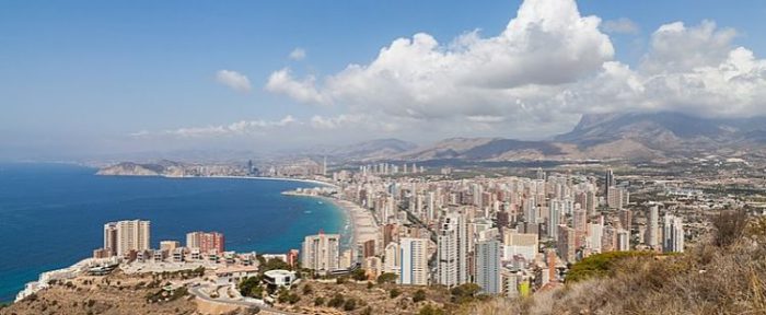 Cómo ir de Alicante a Benidorm