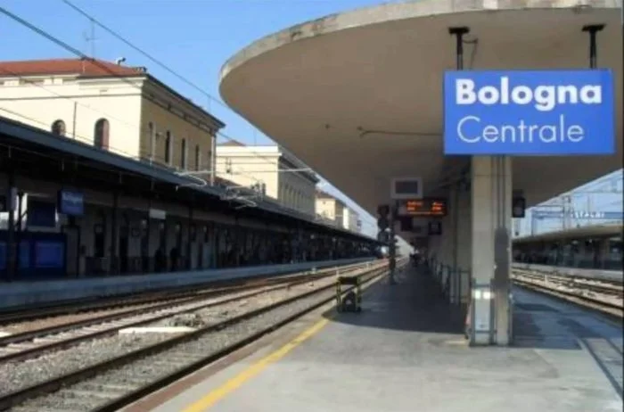 Estación de tren de Bolonia