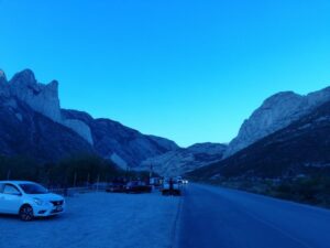 Carretera-cerros-Monterrey