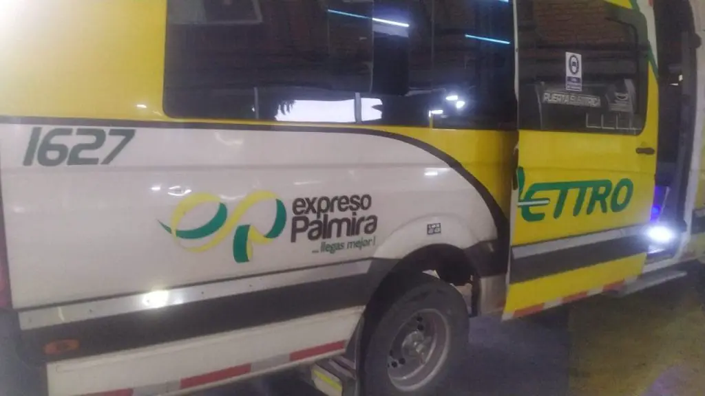 Autobús expreso de Palmira