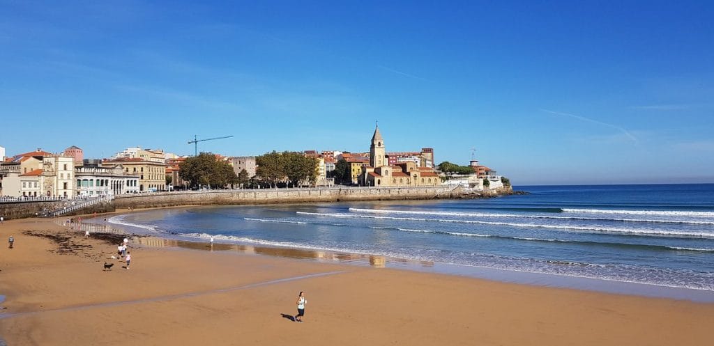 la playa de San Lorenzo