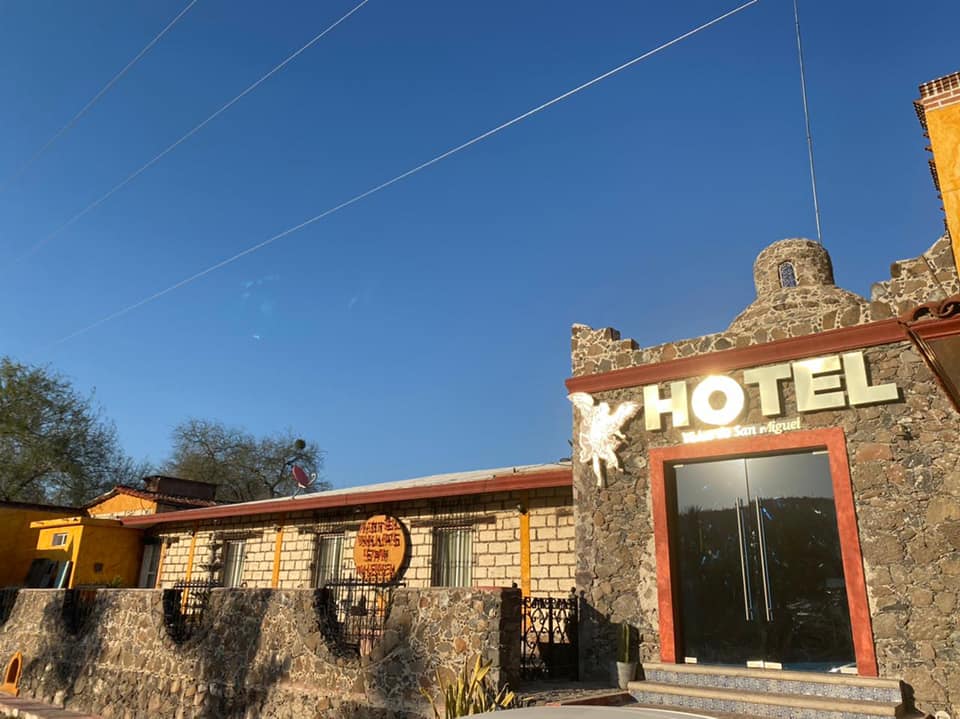 Hotel Los Lirios