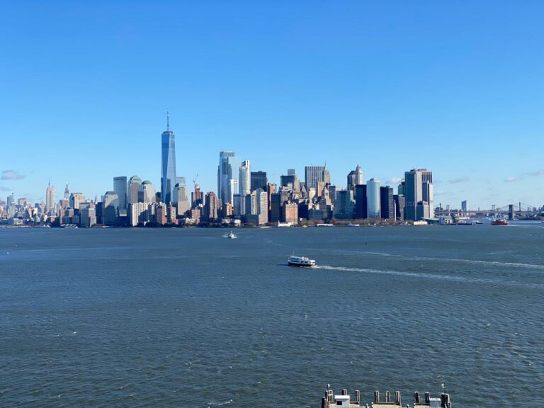 llegar-estatua-navidad