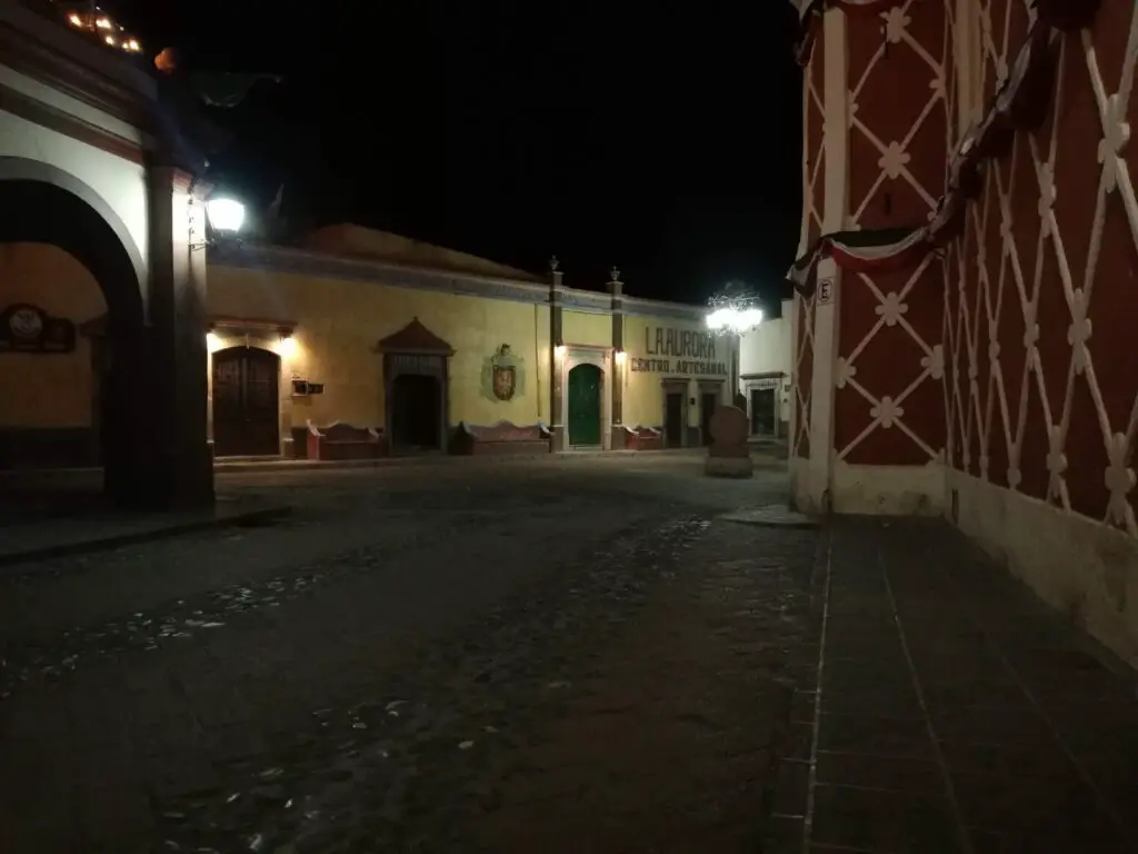 Peña de Bernal de noche, cómo llegar desde Querétaro