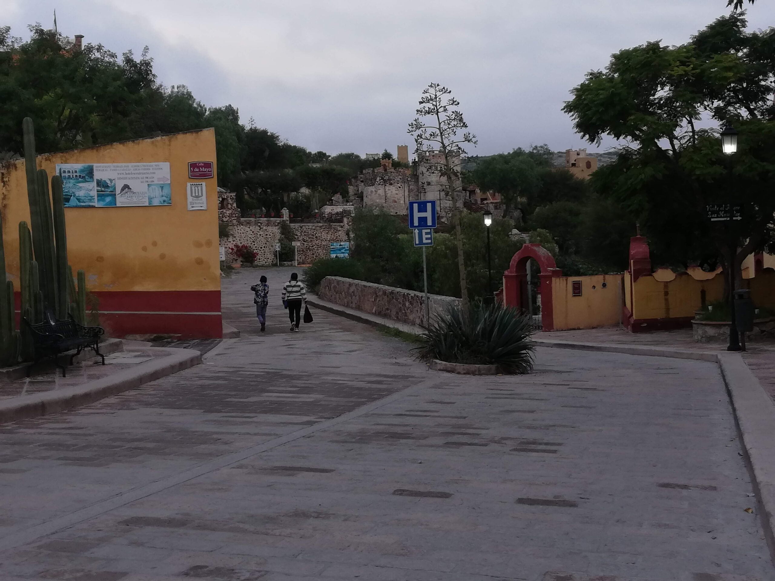 Cómo llegar a Peña de Bernal desde Querétaro , fácil y barato