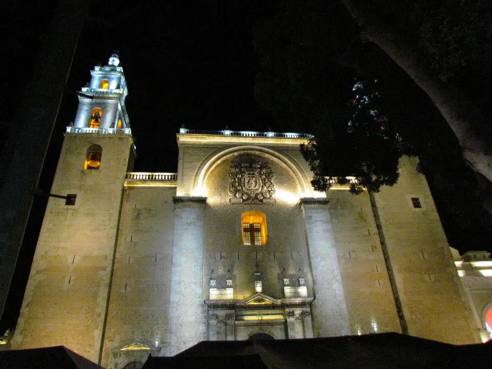 Catedral de Mérida de Noche