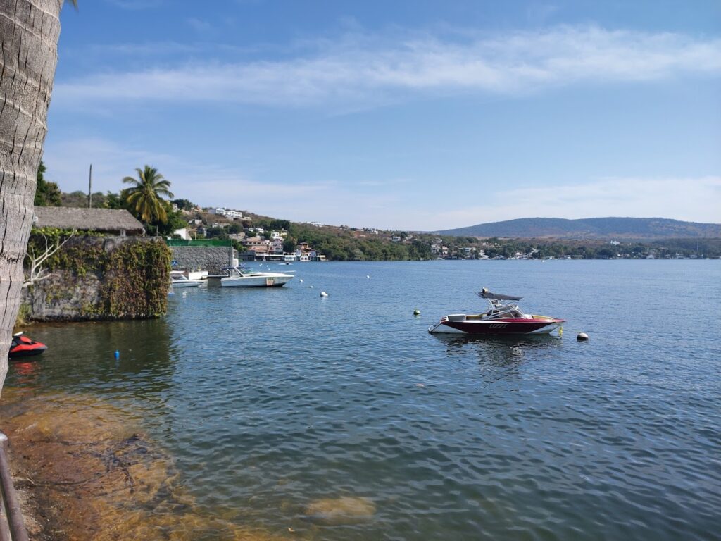 Clubs de Playa en Tequesquitengo