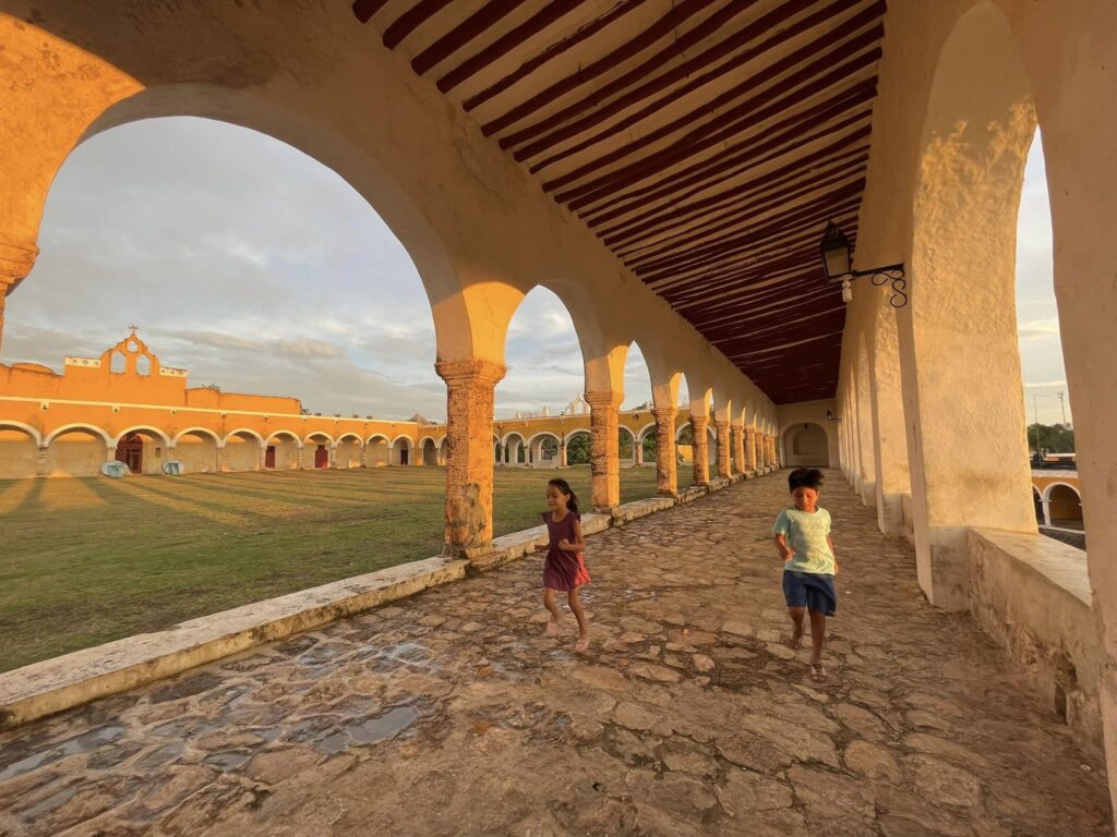 cómo ir a izamal desde mérida en bus